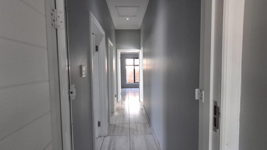3 Bedroom Property for Sale in Hartenbos Central Western Cape